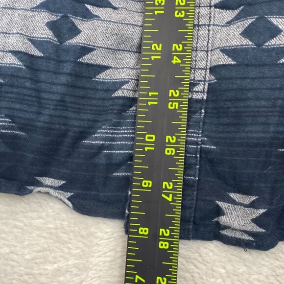 American Eagle Outfitters Men's Shirt M Classic Fit Aztec Southwestern Casual - Picture 5 of 8